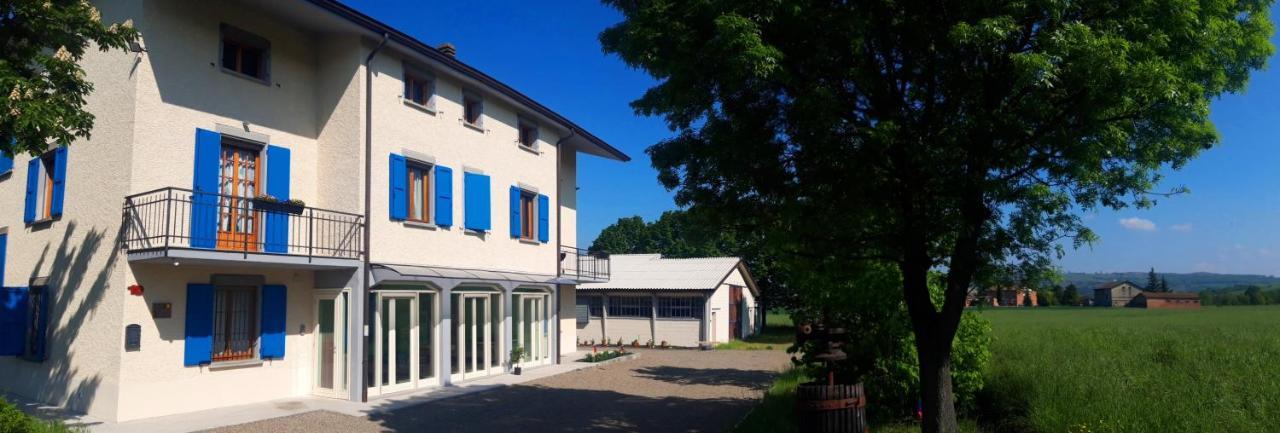 B&B Des Artistes Borzano 외부 사진